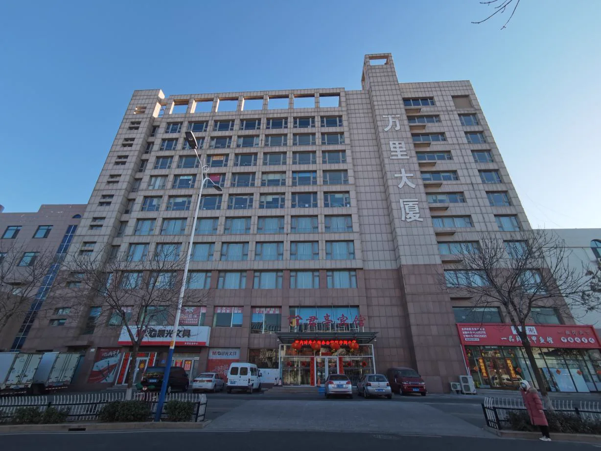 万里大厦建筑外观
